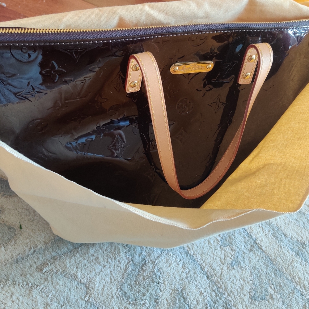 LOUIS Vuitton GM shoulder bag authentic